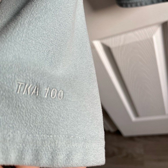 The North Face Women’s Large Fleece 1/4 Zip - light blue - Picture 4 of 10